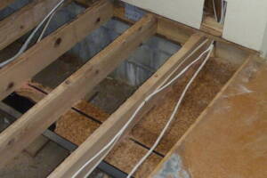 Repair Handyman Subfloor Insulation Replace - Repair