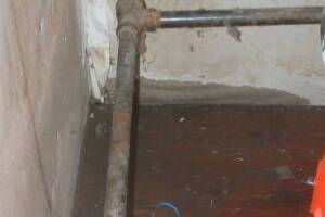 Repair Handyman Water Heater Base - Repair