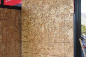 Repair Screen Window Broken Emergency Boardup - Repair