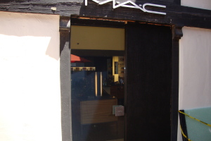 Repair Screen Window Retail Door Boardup - Repair