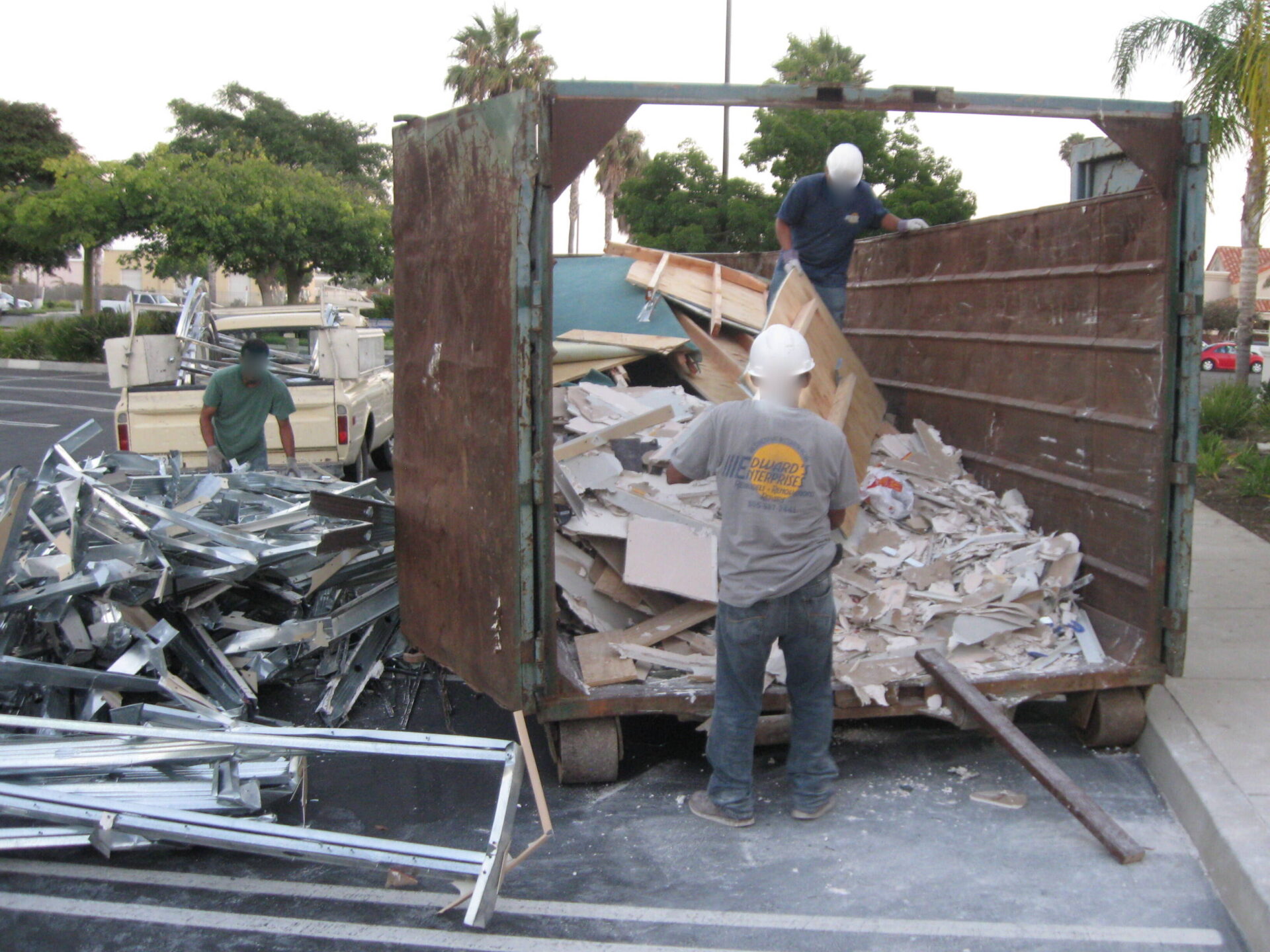 Junk Hauling, Office Furniture Removal & Store Front Trash Out Service