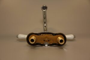 Faucet, disassembled, viewed from the bottom