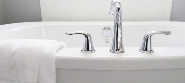 Bathtub faucet